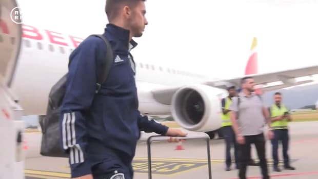 The Spanish national team arrive in Geneva